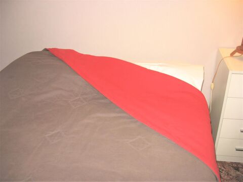 Jet� de lit matelass�,  r�versible, bicolore 0 Besan�on (25)