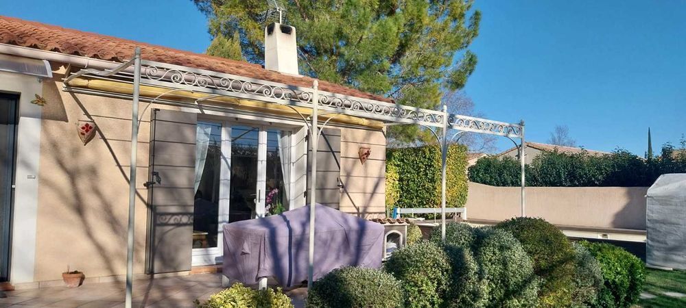 Pergola fer forg&eacute; artisanale Jardin