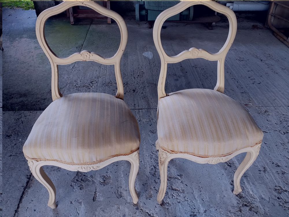 Lot de 2 chaises anciennes Meubles