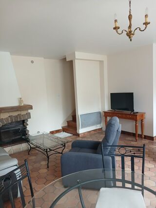  Maison à louer 4 pièces 80 m² Cozes