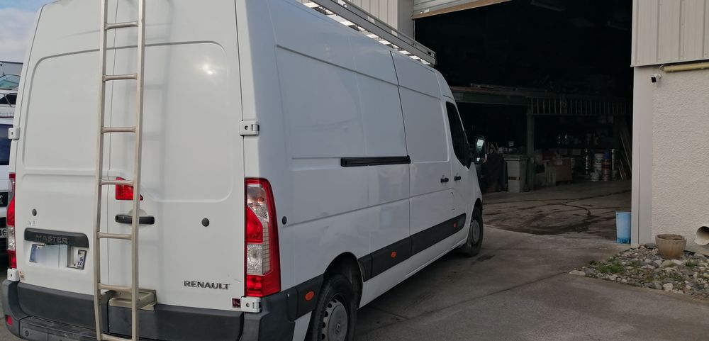 Master MASTER CA L3H2 3.5t 2.3 dCi 110 GRAND CONFORT 2016 occasion 31120 Portet-sur-Garonne