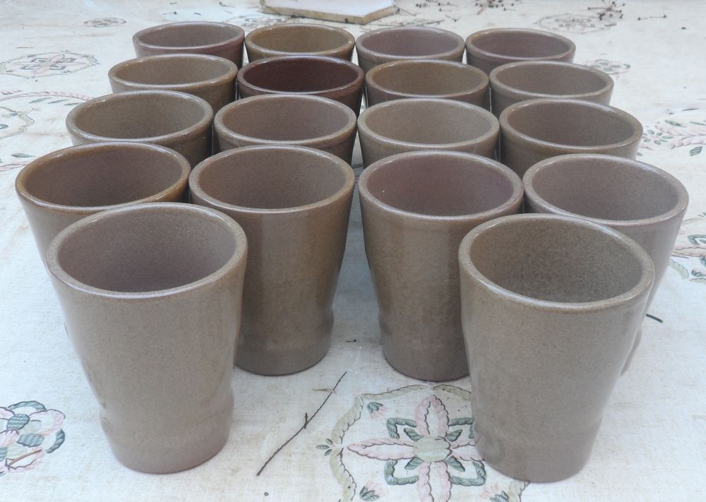 18 Mazagrans Hauteur 9,5 cm diam&egrave;tre et haut 7 cm Cuisine