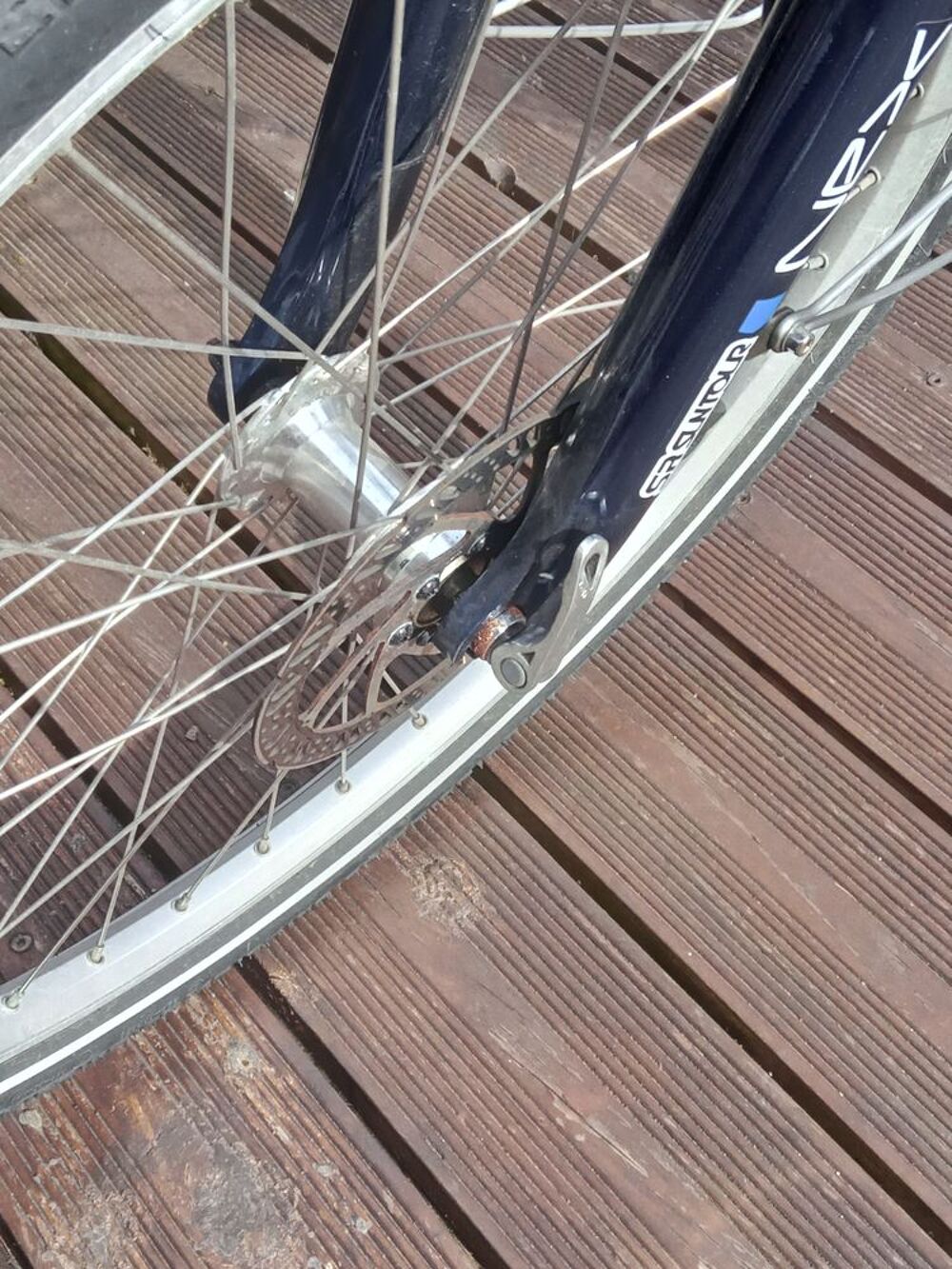 VELO ELECTRIQUE marque STARWAY TOURING 26 Vélos