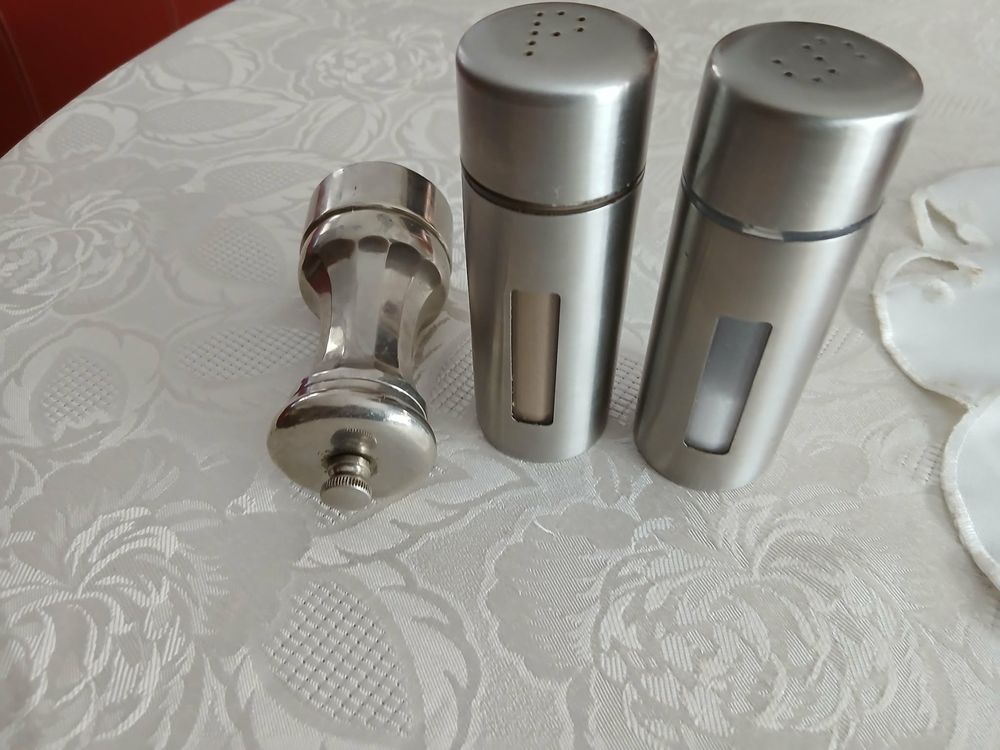  Sali&egrave;re, poivri&egrave;re inox, moulin &agrave; poivre ancien inox lourd Electroménager
