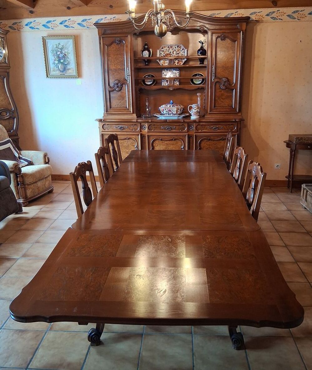 Table salle a manger merisier avec 6 chaises Meubles