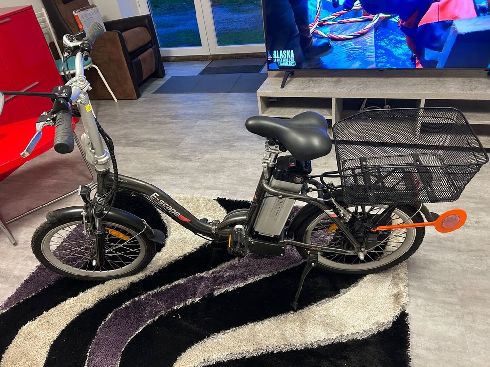 V&eacute;lo &eacute;lectrique pliable Sports