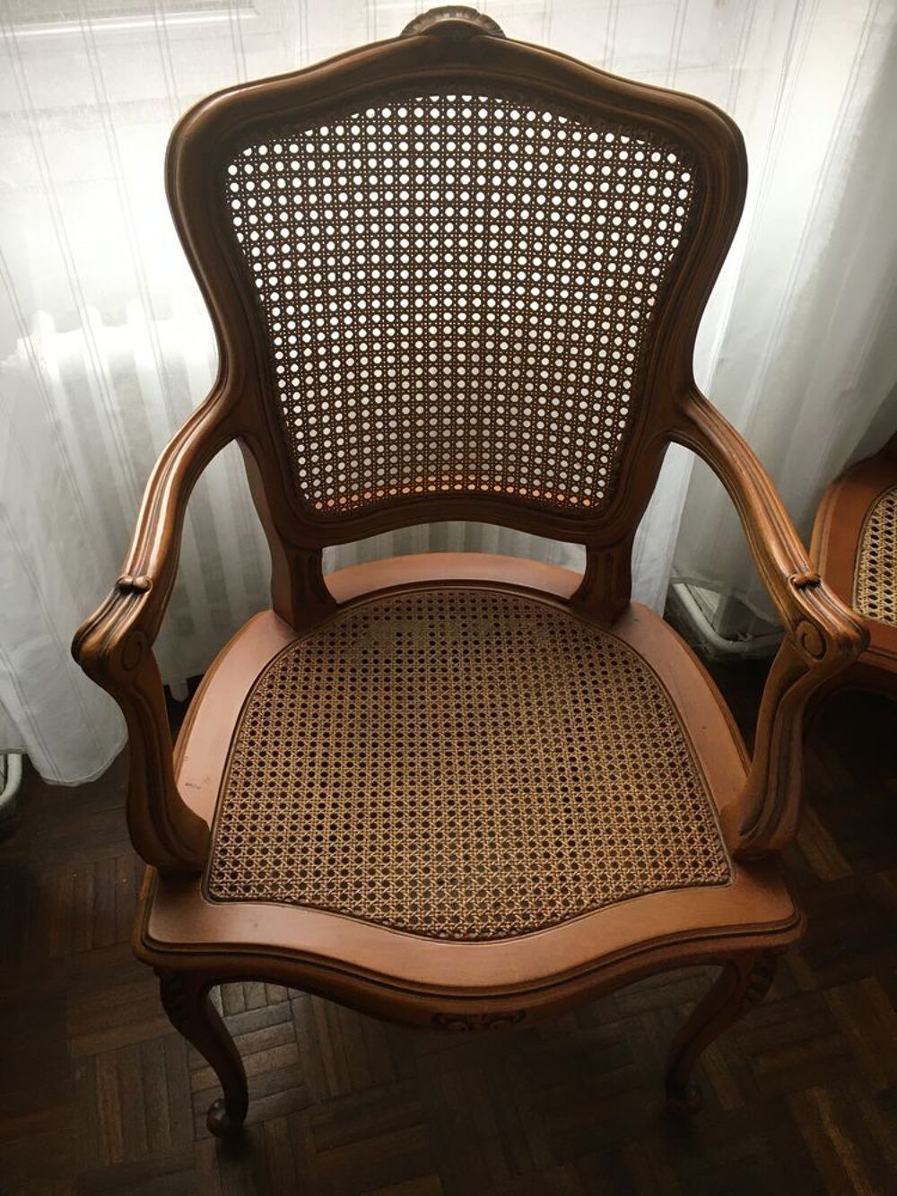 Salle &agrave; manger en meurisier Meubles