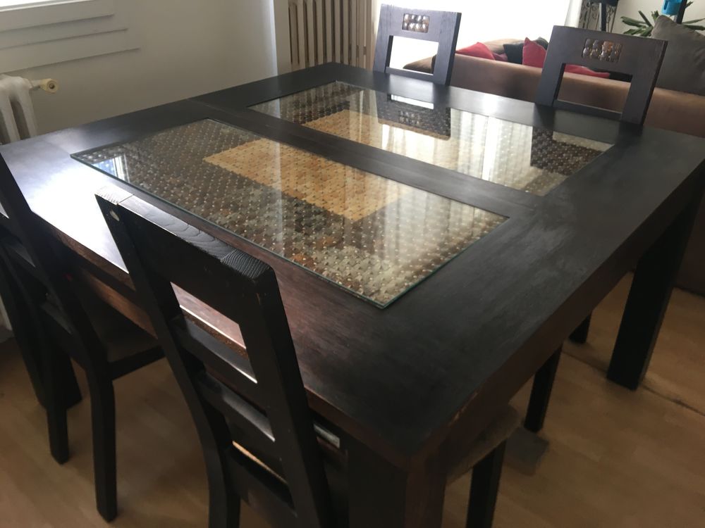 Table contemporaine sign&eacute;e Meubles