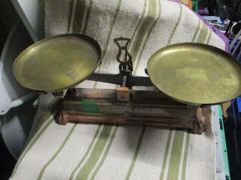 BALANCE ANCIENNE 40 Le Chambon-Feugerolles (42)