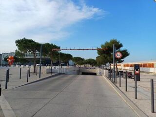  Parking / Garage � vendre 