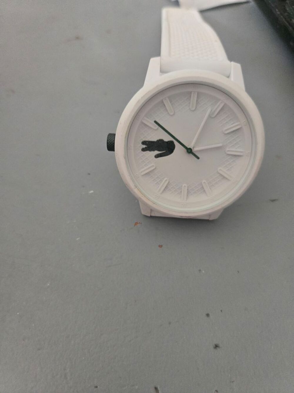 Montre lacoste sport homme bon &eacute;tat Bijoux et montres