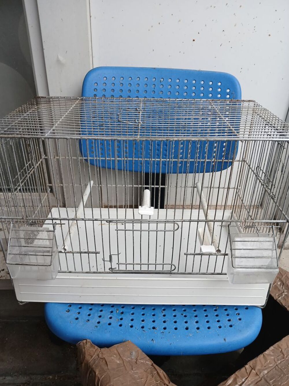   Cage pour oiseaux 