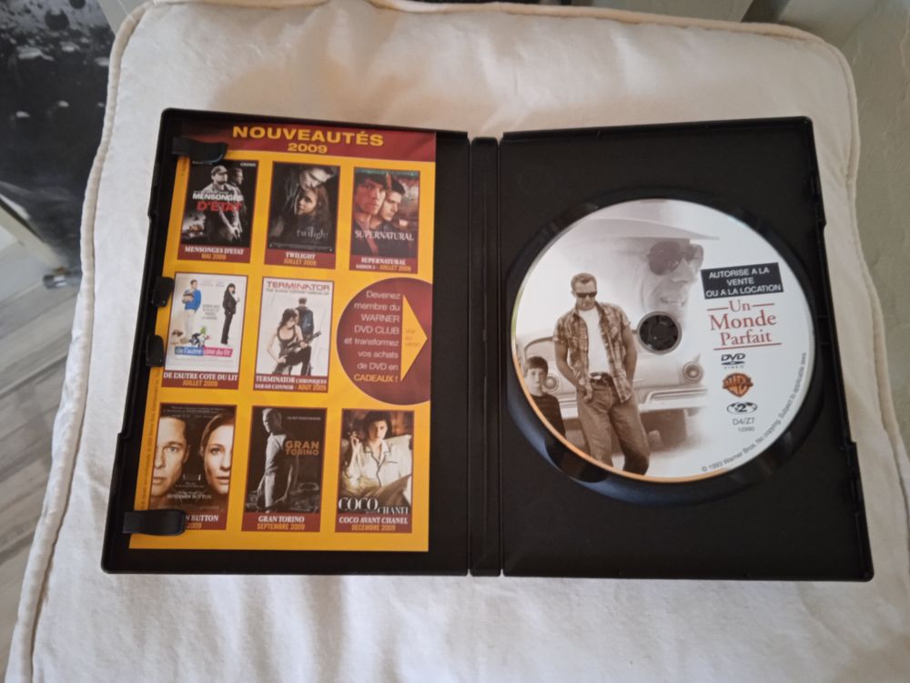 DVD Un monde parfait
1990
Excellent &eacute;tat
En Fran&ccedil;ais
Mult DVD et blu-ray