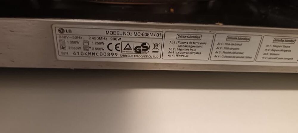 FOUR COMBINE Micro-Ondes / Grill / Convection Electroménager