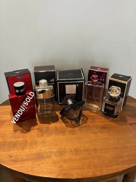 Flacons de parfum vides pour collection, avec leur boite d'o 10 Pescadoires (46)