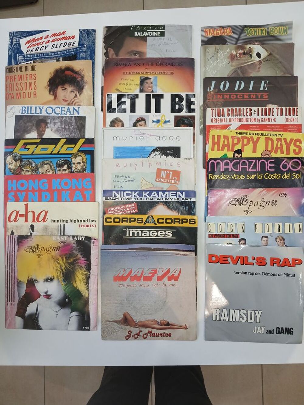 Lot de 111 vinyles CD et vinyles