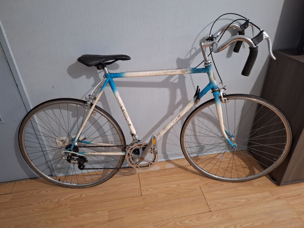 V&eacute;lo de route vintage cycles Winster/Francis Vélos