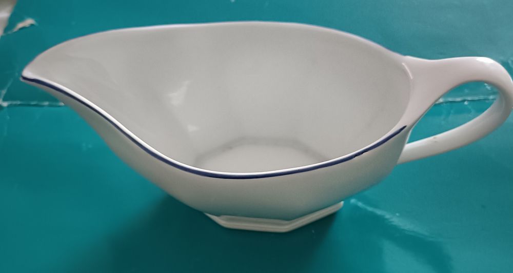Sauci&egrave;re porcelaine de Sologne Cuisine