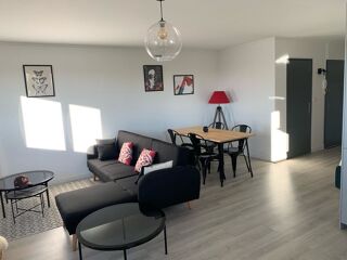  Appartement à louer 3 pièces 68 m²