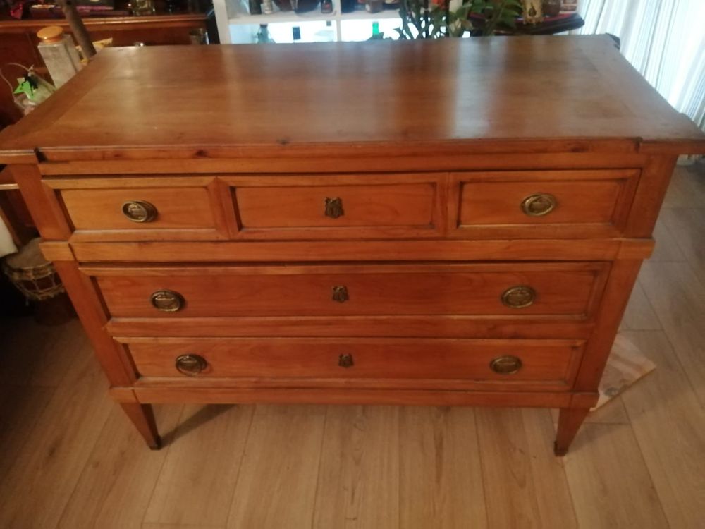 Antiquit&eacute; Commode Louis XVI Meubles