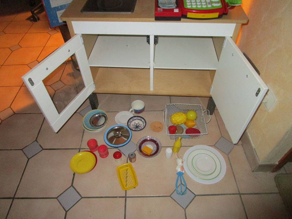 LOT EMEM5 MEUBLE EN BOIS CUISINE ENFANT Jeux / jouets