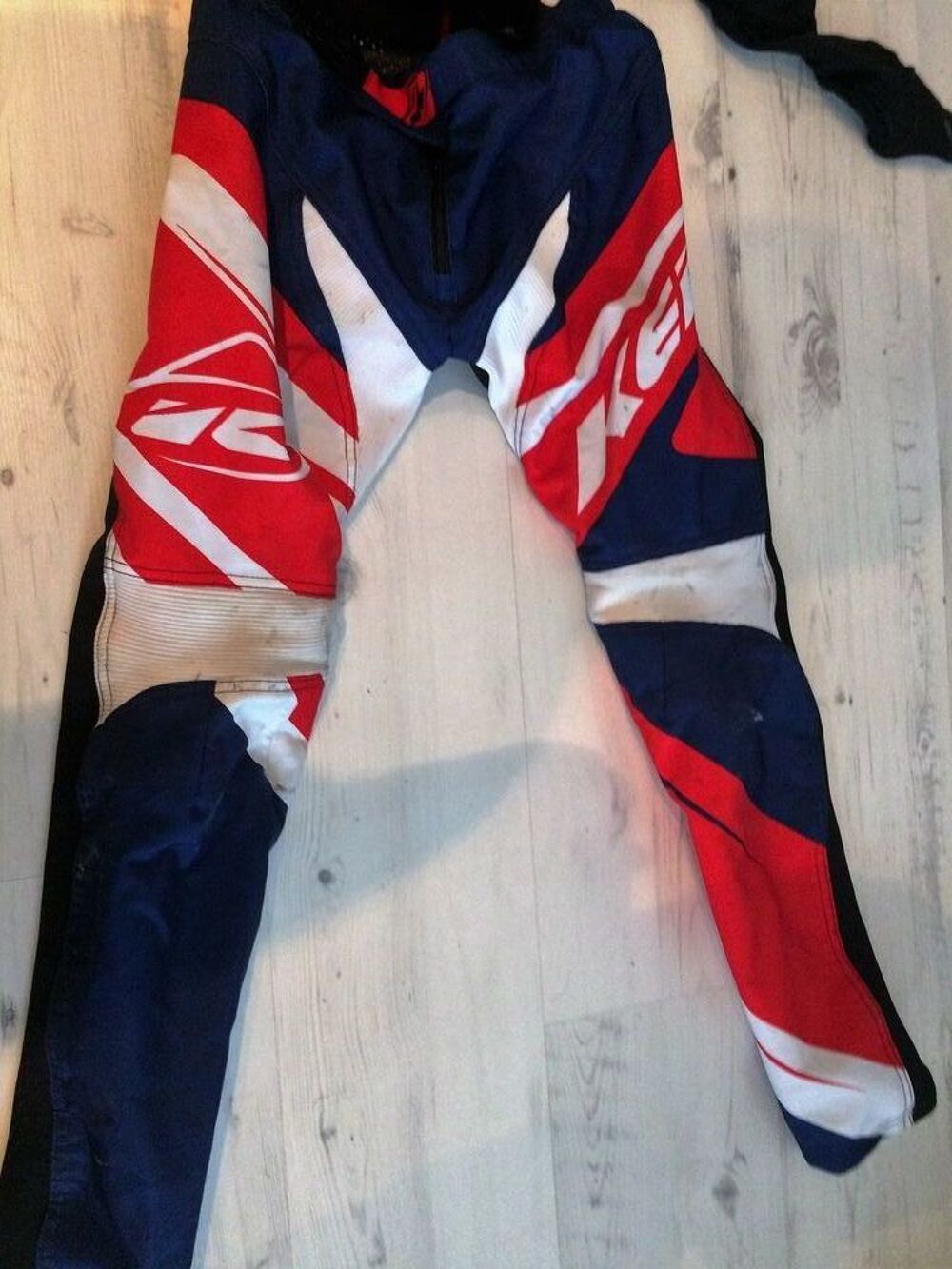 BMX race + pantalon et protection Vélos