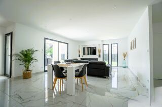  Maison � vendre 8 pi�ces 178 m�