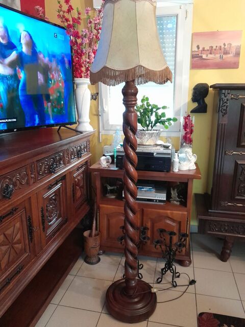 Lampadaire chêne très bo..eta 30 Nomain (59)