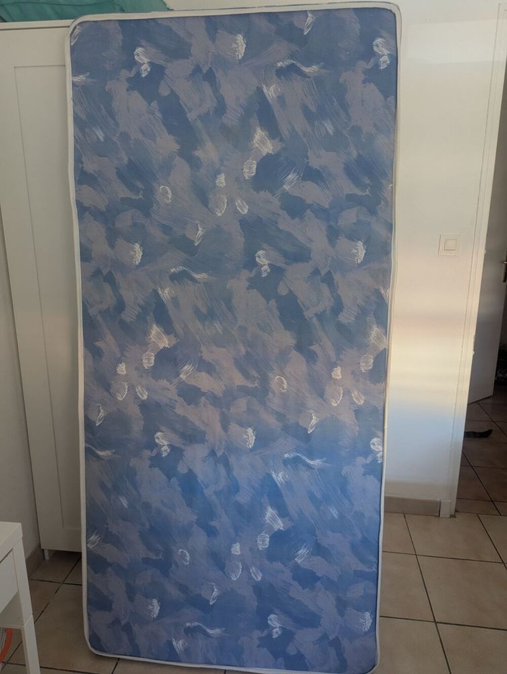 Matelas a ressorts 90x190 Meubles