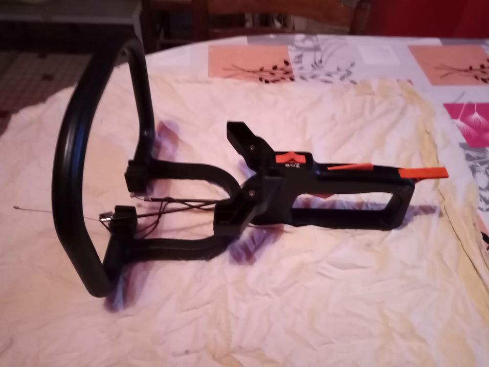 Bonjour
re des pi&egrave;ces d&eacute;tach&eacute;es taille haie stihl hs 72 Jardin