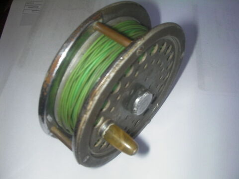  D�tails sur  Moulinet p�che � la mouche shakespeare. 20 Roques (31)