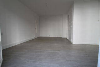  Appartement à louer 4 pièces 68 m²