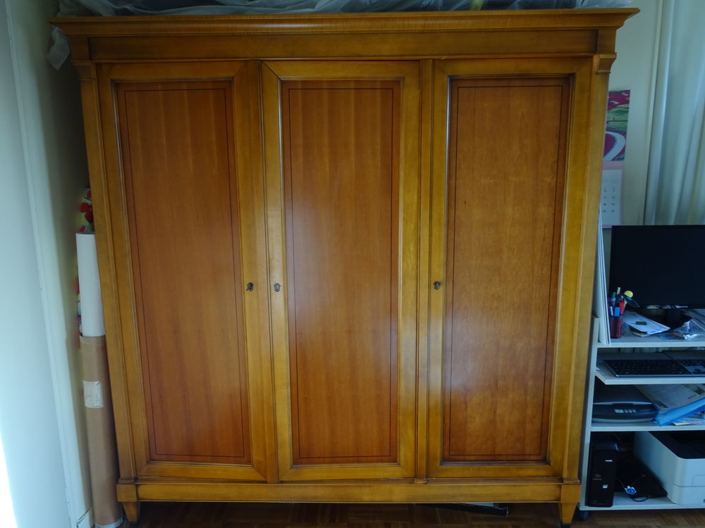 Grande armoire style Louis Philippe en merisier Meubles