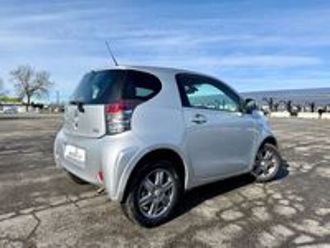 IQ 68 VVT-i Iconic Pack MultiDrive 2014 occasion 65800 Aureilhan