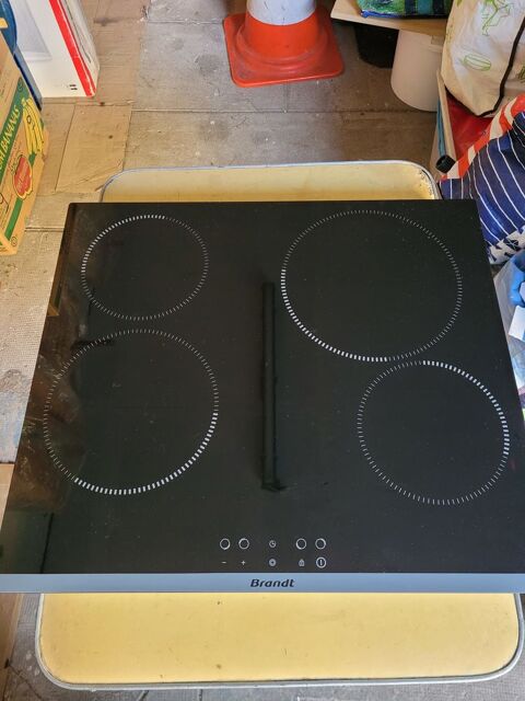 Table de cuisson vitrocéramique BRANT 60 Charolles (71)