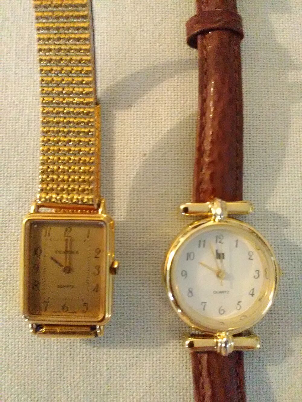 Montres "Dame" (2) / &agrave; l'unit&eacute; Bijoux et montres