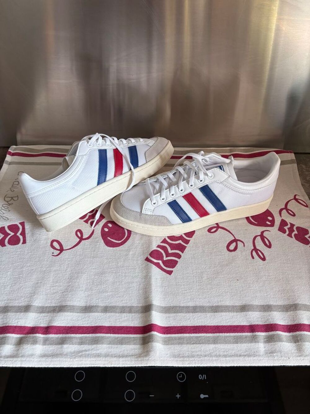 Addidas homme T 43 Chaussures