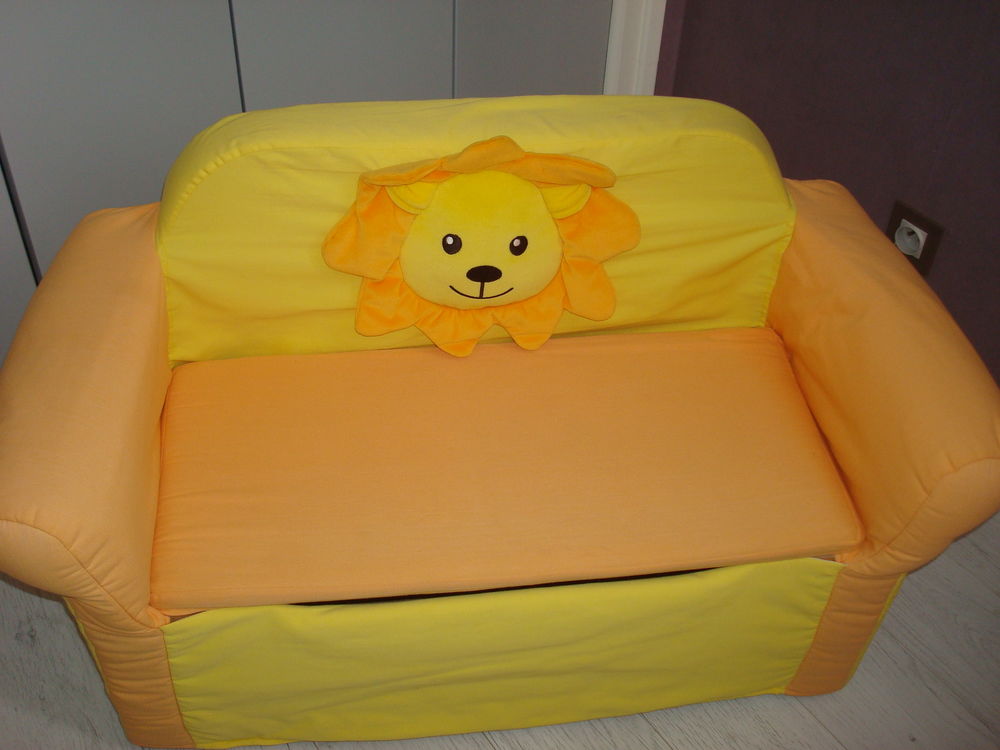 coffre a jouet banquette bon &eacute;tat general longueur 90 Jeux / jouets