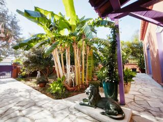 Vente Maison Maison de plain-pied avec jardin arboré au c?ur du village La londe-les-maures