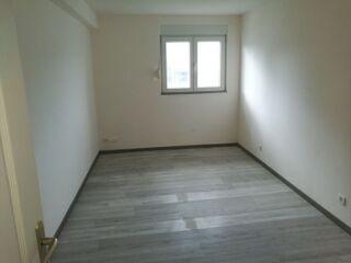  Appartement � louer 3 pi�ces 100 m�