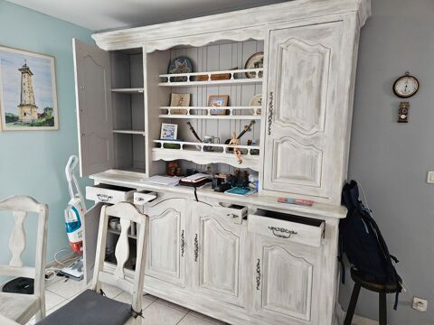 Salle a manger avec buffet table 4 chaises
150 Saint-Nazaire-sur-Charente (17)