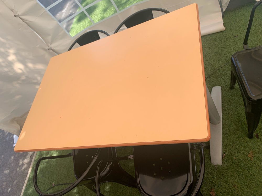 7 tables rectangle rose / saumon (&eacute;cole) Meubles