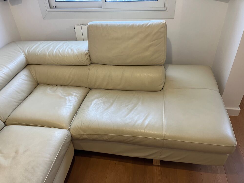 Canap&eacute; d'angle en cuir beige Meubles