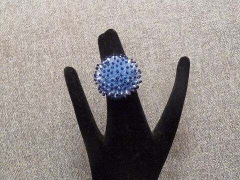Bague Ronde Fleur en Perles Bleu Clair et Bleu Marine 3 Paris 15 (75)