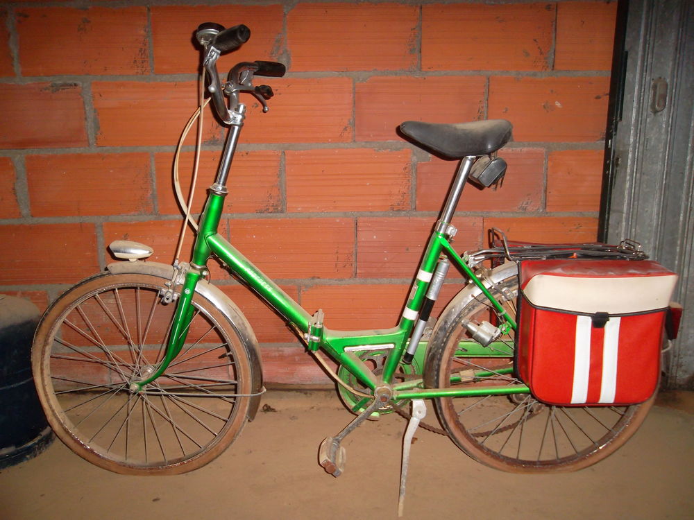mini v&eacute;los pliables et v&eacute;los anciens Vélos