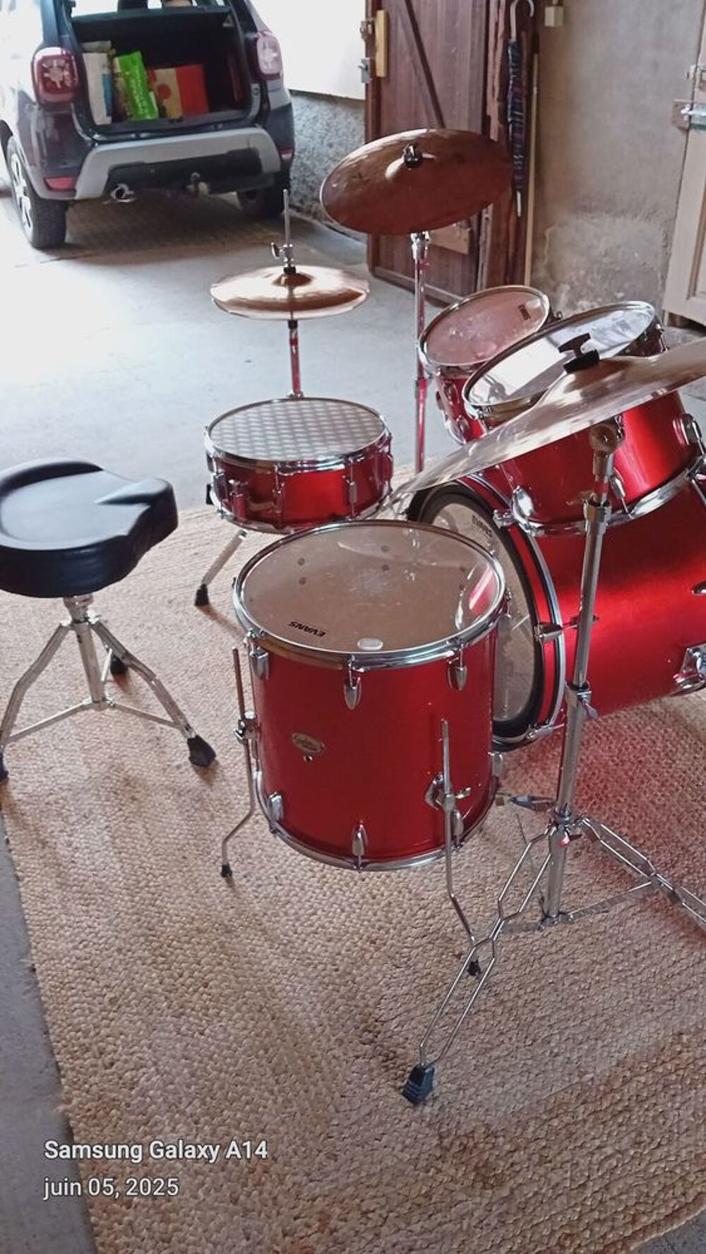 Batterie acoustique. Instruments de musique