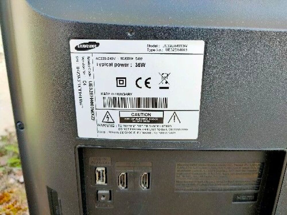 T&eacute;l&eacute;vision Samsung LED 32 pouces Tr&egrave;s bon &eacute;tat Photos/Video/TV