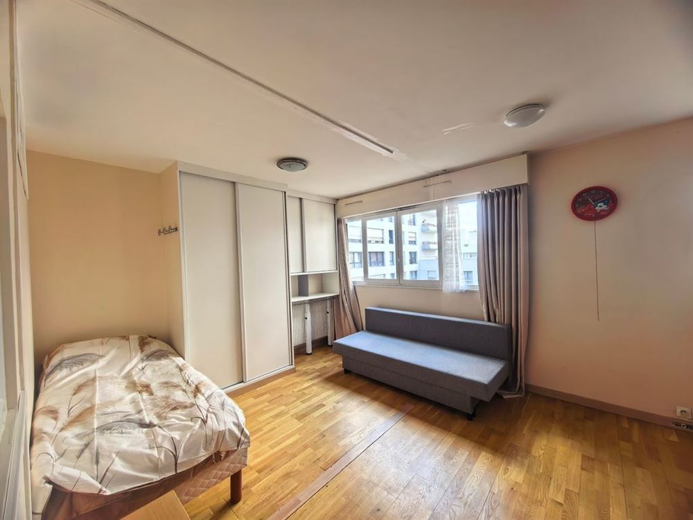 Location Appartement 2 pièces meublé bas Belleville Paris 19