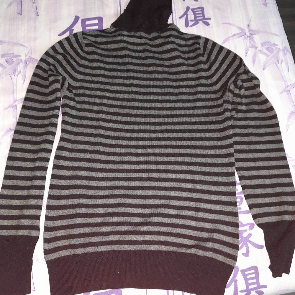 PULL Vêtements