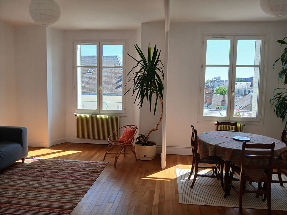 Location Appartement Grand T2 - Tours - Hyper Centre Tours